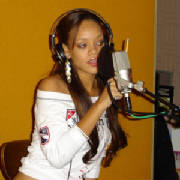rihanna_3.jpg
