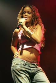 rihanna_30.jpg